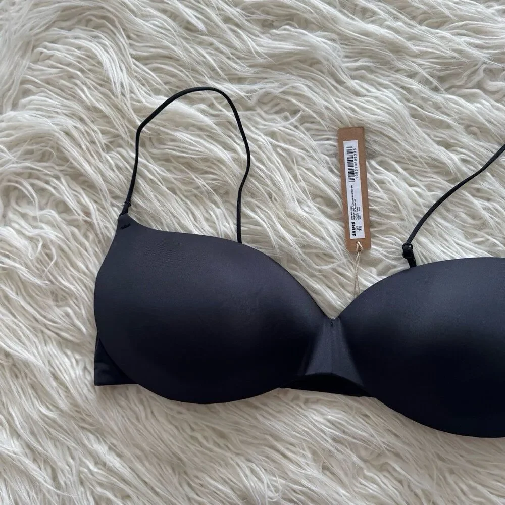 Skims Wireless Form Micro Strap Plunge Bra Onyx Size 34DD - Picture 3 of 7